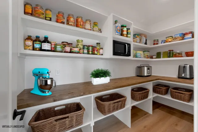 $639,000 | 713 Royal Saint Pats Drive, Wrightstown, WI 54180