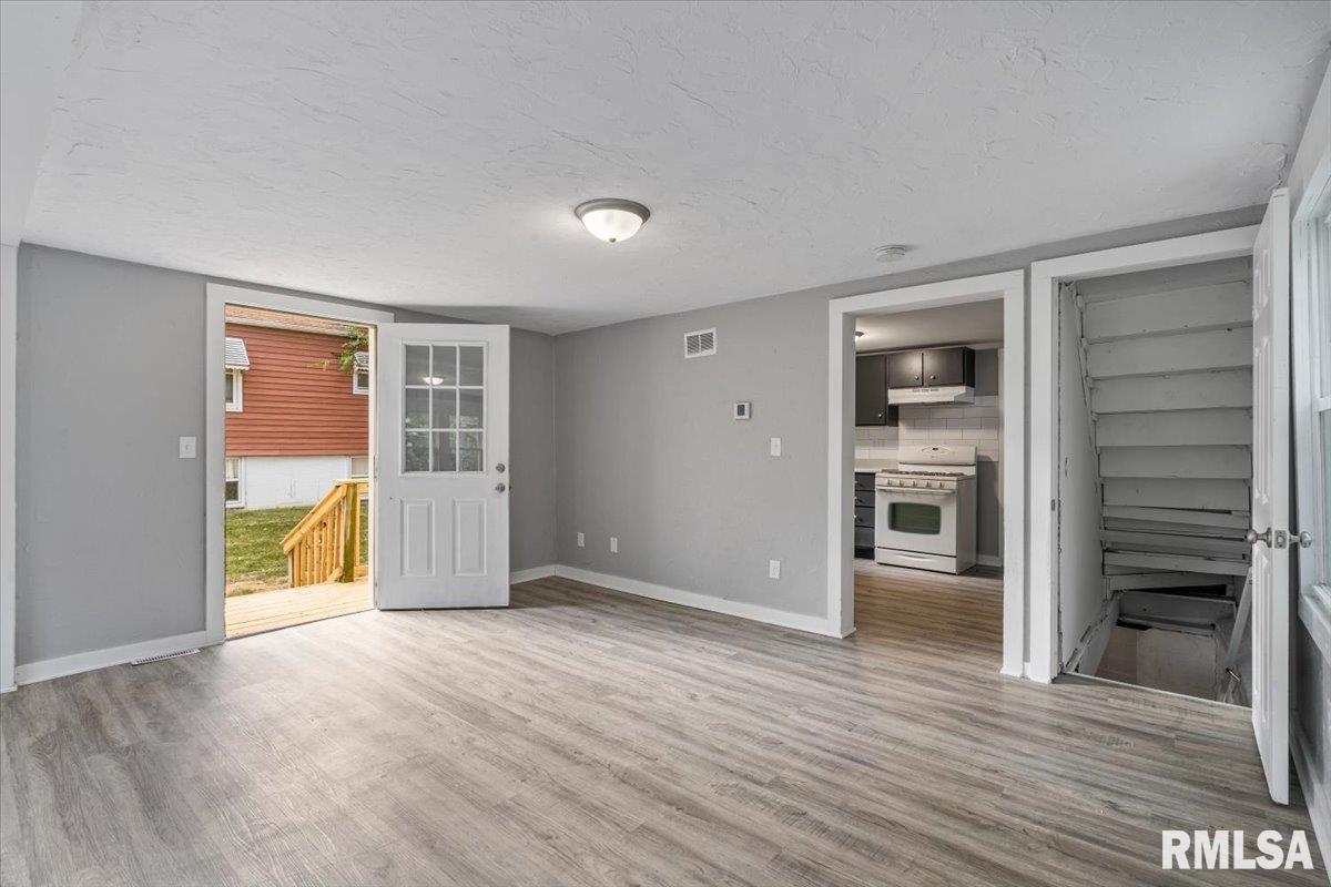 3209 11th Avenue Moline, IL 61265 - Photo 12 of 26