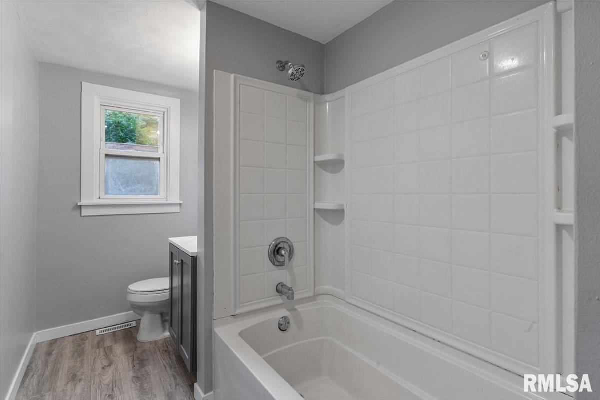 3209 11th Avenue Moline, IL 61265 - Photo 14 of 26