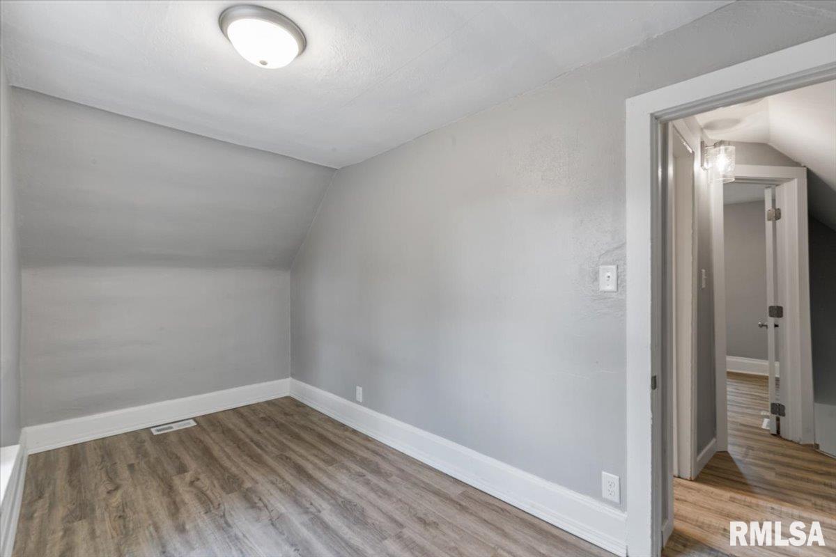 3209 11th Avenue Moline, IL 61265 - Photo 22 of 26