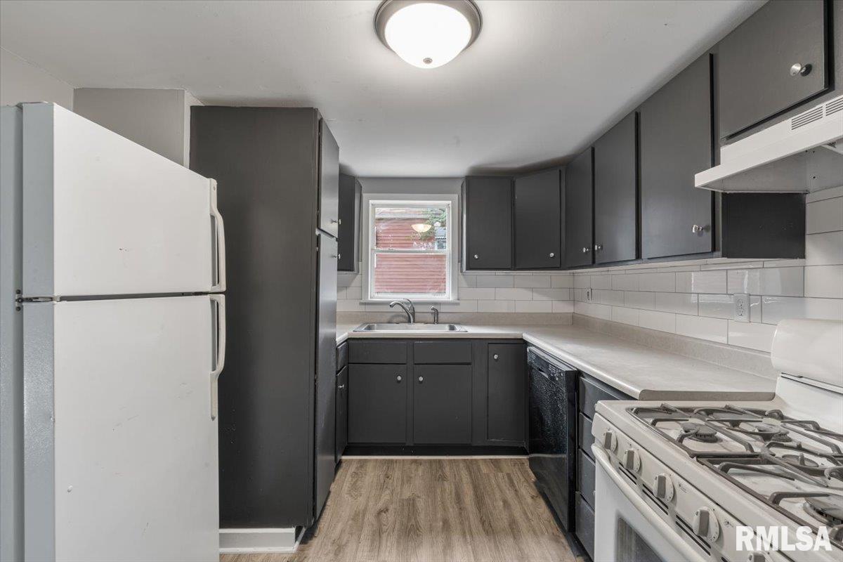 3209 11th Avenue Moline, IL 61265 - Photo 5 of 26