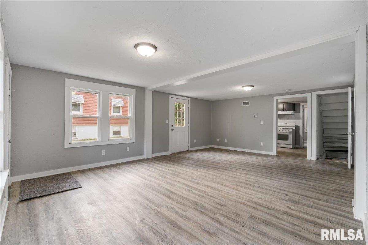 3209 11th Avenue Moline, IL 61265 - Photo 10 of 26