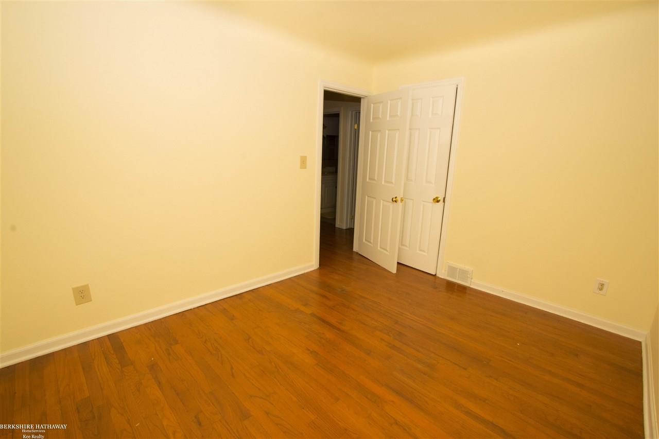 7490 Shea Road Marine City, MI 48039 - Photo 13 of 29 31297816-12.JPG