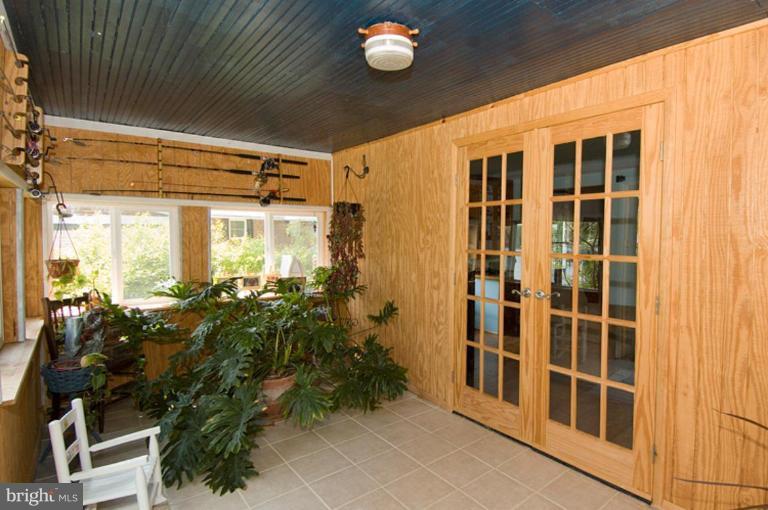 329 Worton Road Essex, MD 21221 - Photo 8 of 20 Sunroom