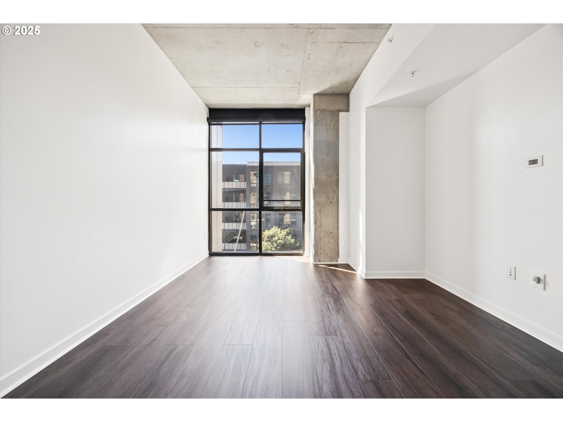1830 Northwest Riverscape Street, Unit 405 Portland, OR 97209 - Photo 24 of 45 Bedroom