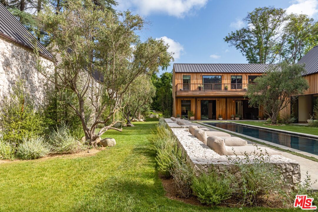 3405 Fryman Road Studio City, CA 91604 - Photo 12 of 52