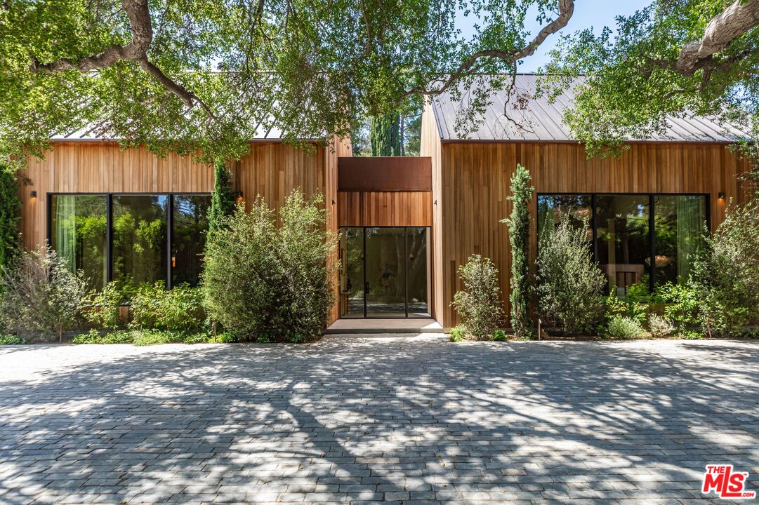 3405 Fryman Road Studio City, CA 91604 - Photo 7 of 52