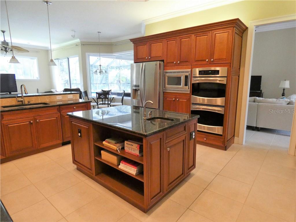15445 Mulholland Road Parrish, FL 34219 - Photo 7 of 33 Gallery Image 7