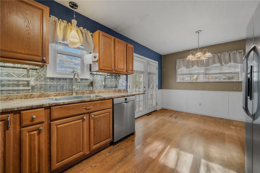 17 Byron Drive Westerly, RI 02891 - Photo 11 of 41