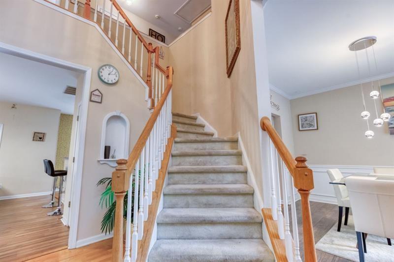 1008 Post Horn Run Lawrenceville, GA 30045 - Photo 5 of 64 a view of entryway