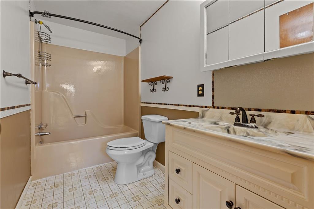 216 Wray Large Road Clairton, PA 15025 - Photo 27 of 32 Gallery Image 27