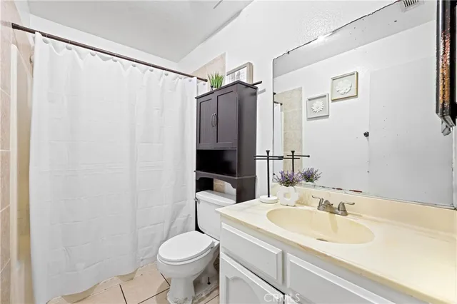 $899,000 | 402 South Howard Street, Unit A & #B, Corona, CA 92879