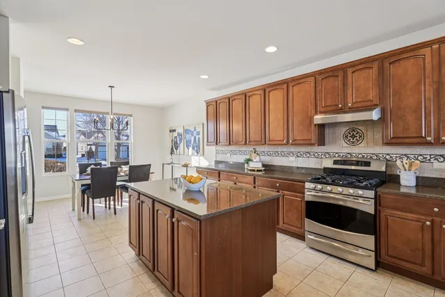 $625,000 | 3806 Ogden Lane, Mundelein, IL 60060