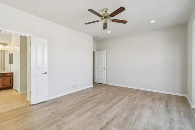 $625,000 | 3806 Ogden Lane, Mundelein, IL 60060