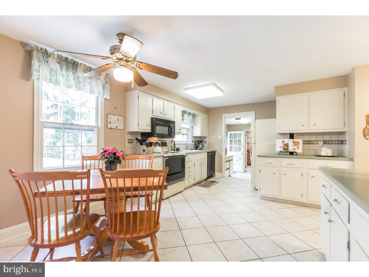 14 Tendring Road Cherry Hill, NJ 08003 - Photo 9 of 24 Kitchen