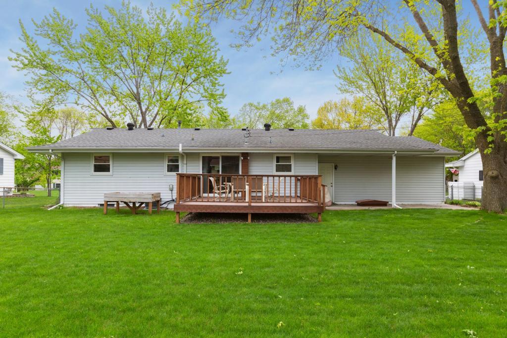 4083 Decatur Avenue North New Hope, MN 55427 - Photo 18 of 23