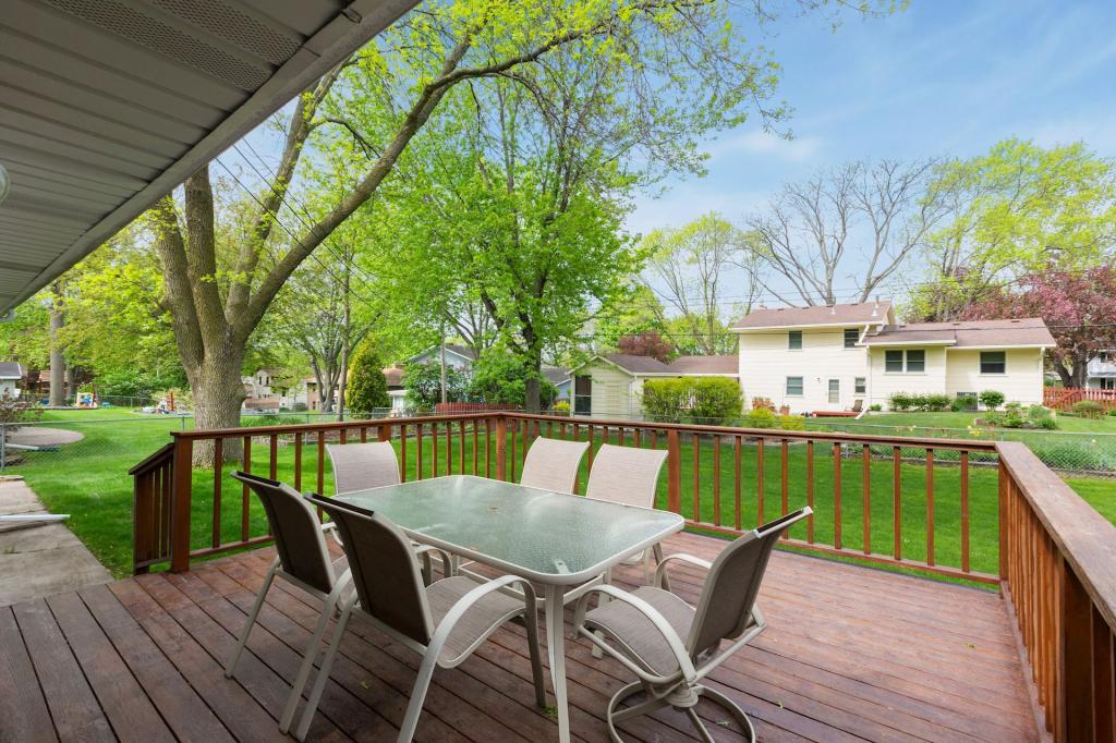 4083 Decatur Avenue North New Hope, MN 55427 - Photo 19 of 23