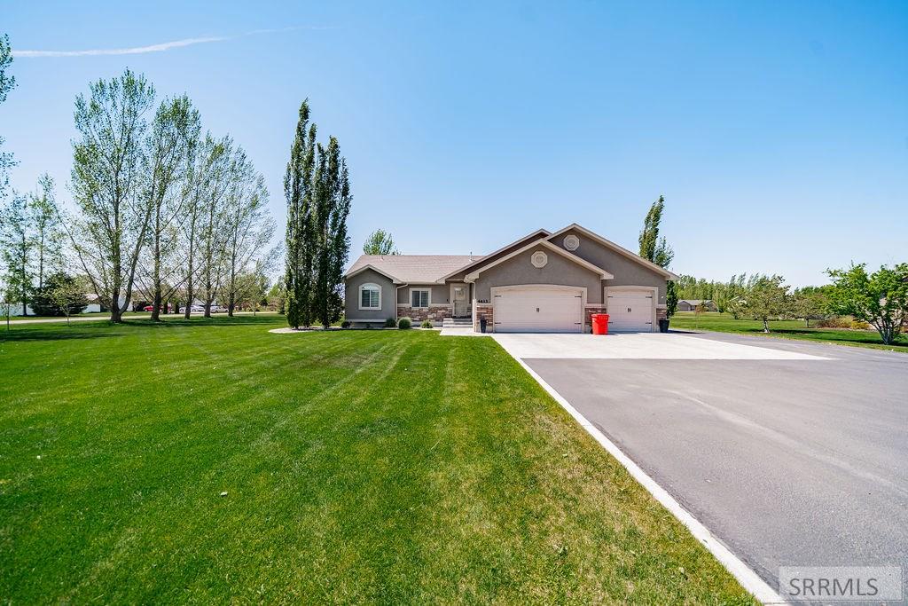 4613 Timberline Road Rexburg, ID 83440 - Photo 3 of 49