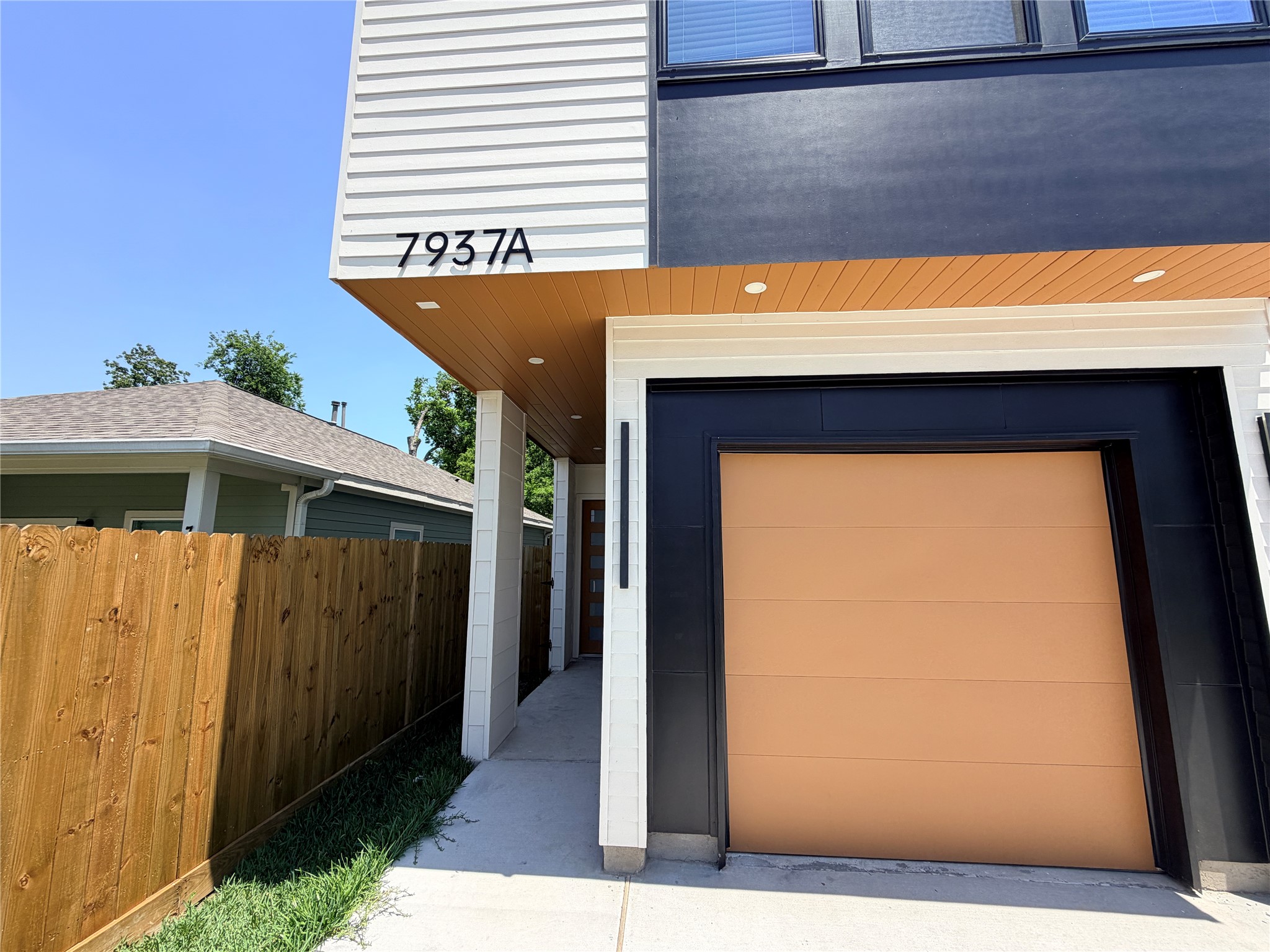 7937 Sparta Street Houston, TX 77028 - Photo 3 of 23