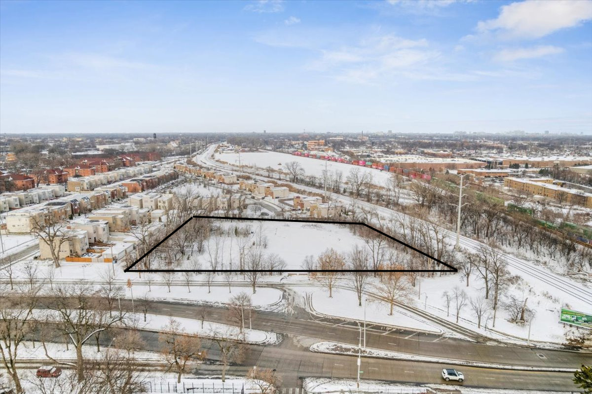 440 West 87th Street Chicago, IL 60620 - Photo 4 of 5 an aerial view of residential houses with outdoor space