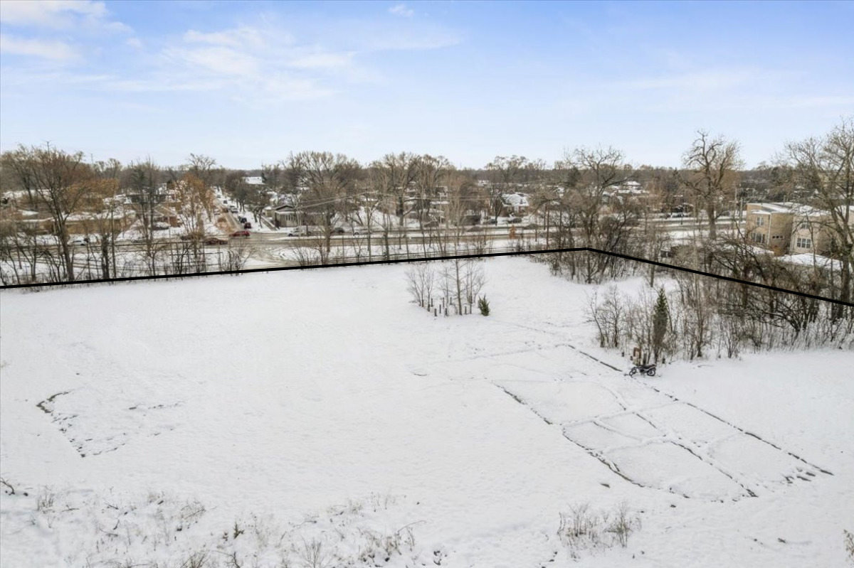 440 West 87th Street Chicago, IL 60620 - Photo 5 of 5 a view of a lake view