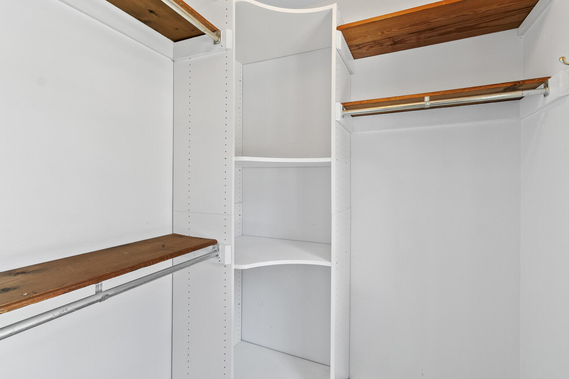 1405 Pine Island Mount Mount Pleasant, SC 29464 - Photo 21 of 33 Walk-in Closet