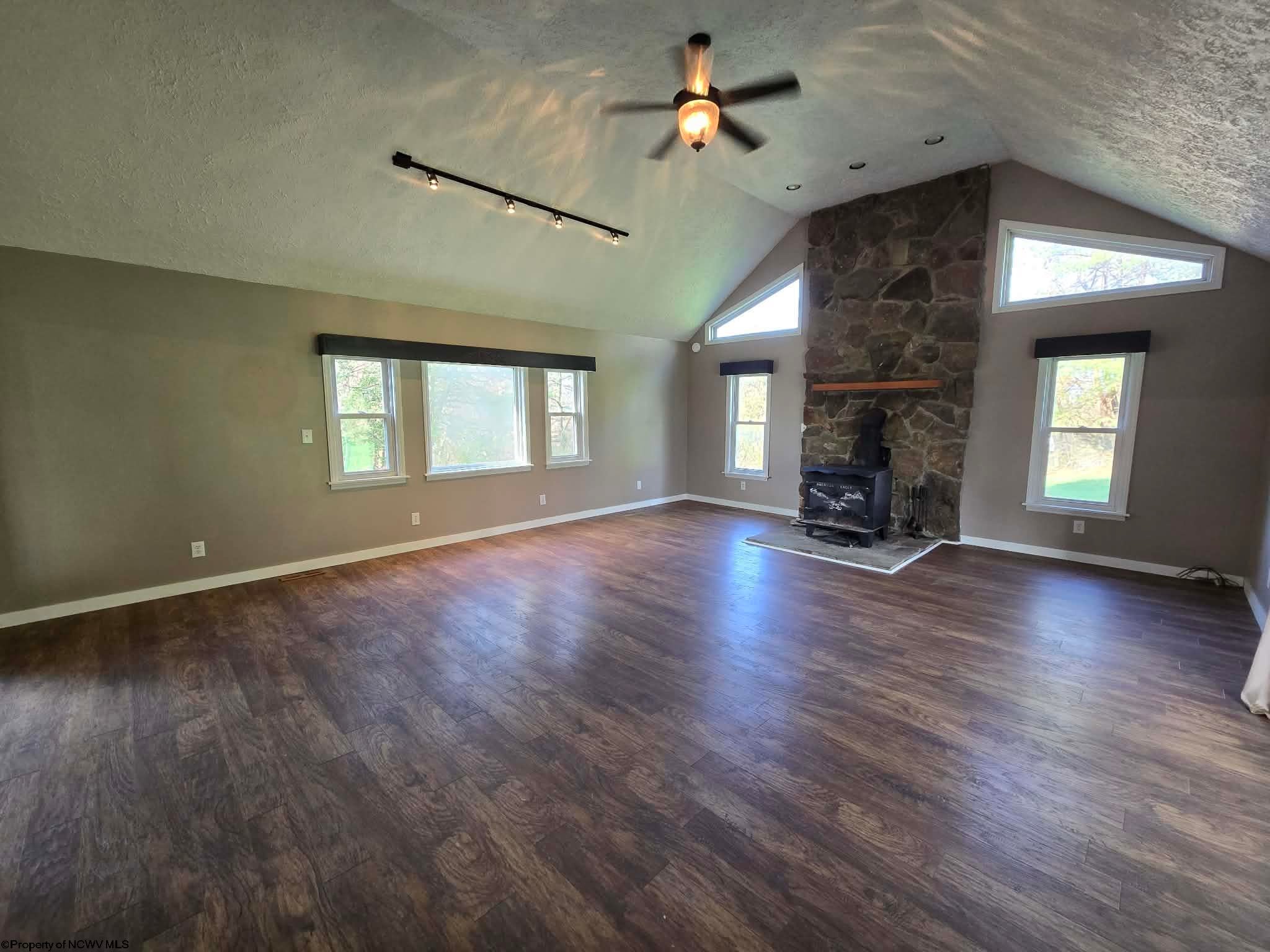 303 Sand Hill Road Clarksburg, WV 26301 - Photo 22 of 35 Gallery Image 22