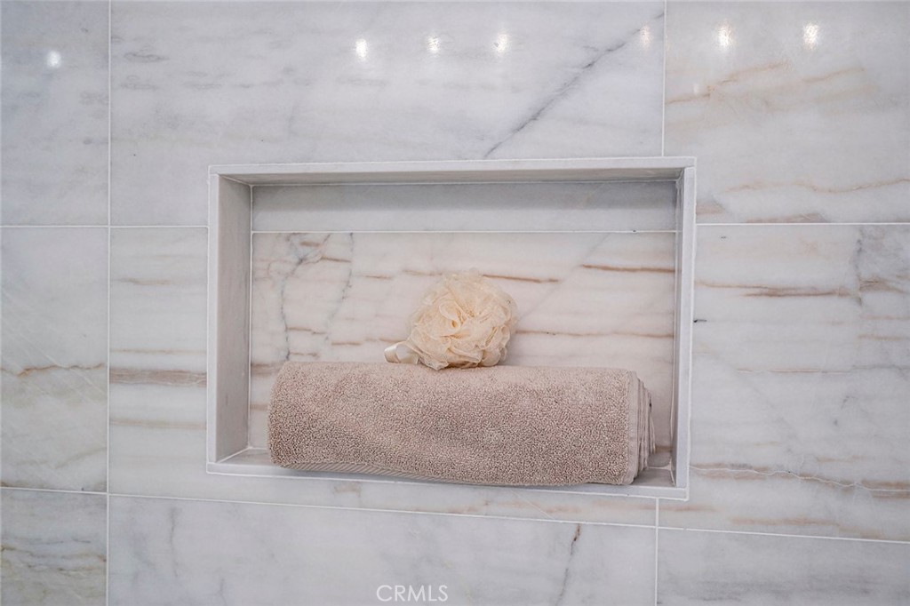 732 East Foothill Boulevard Glendora, CA 91741 - Photo 37 of 61 Guest Bathroom #3