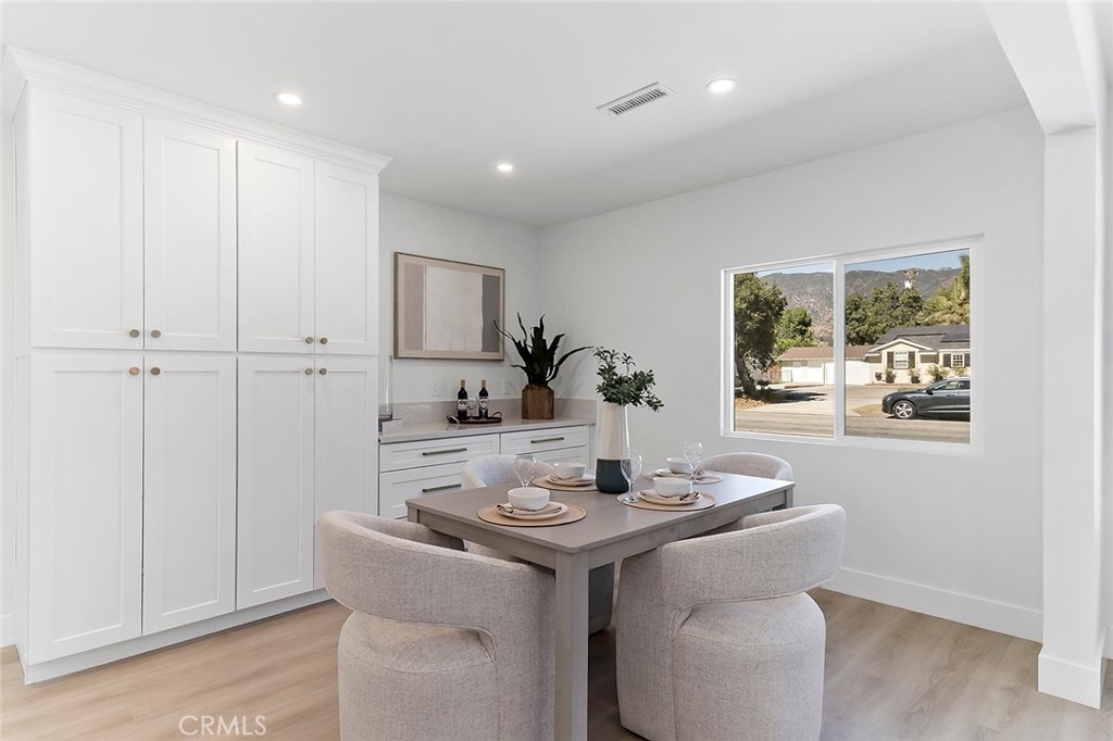 732 East Foothill Boulevard Glendora, CA 91741 - Photo 7 of 61 Dining Area