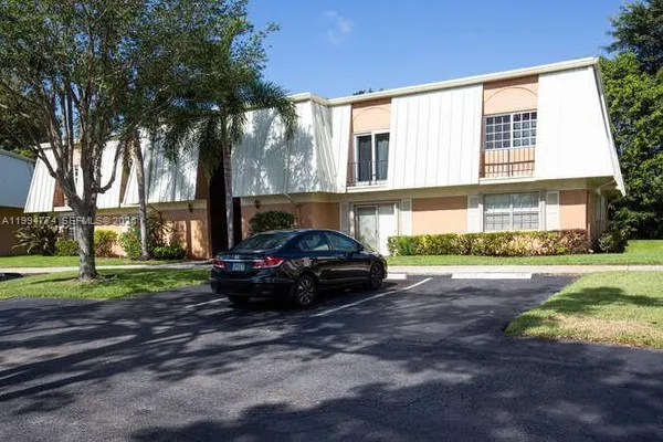 $325,000 | 3615 Citrus Trace, Unit 4, Davie, FL 33328