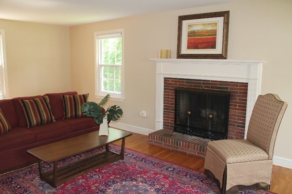 4 Hadley Road Lexington, MA 02420 - Photo 2 of 15 Gallery Image 2