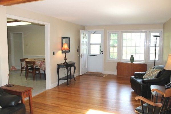 4 Hadley Road Lexington, MA 02420 - Photo 5 of 15 Gallery Image 5