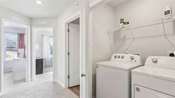 a view of bathroom with utility room