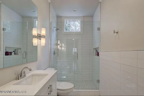 $315,000 | 4066 Robin Drive, Jackson, MS 39206