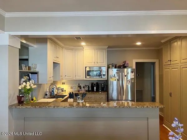 $315,000 | 4066 Robin Drive, Jackson, MS 39206