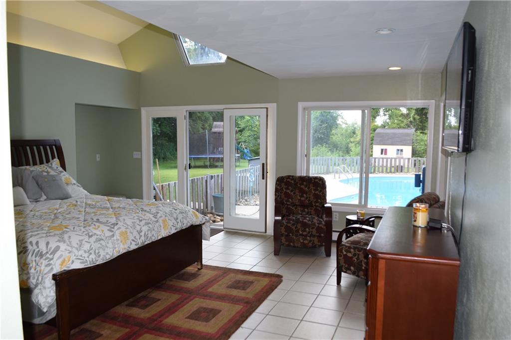 12432 Frankstown Road Pittsburgh, PA 15235 - Photo 14 of 24 Gallery Image 14