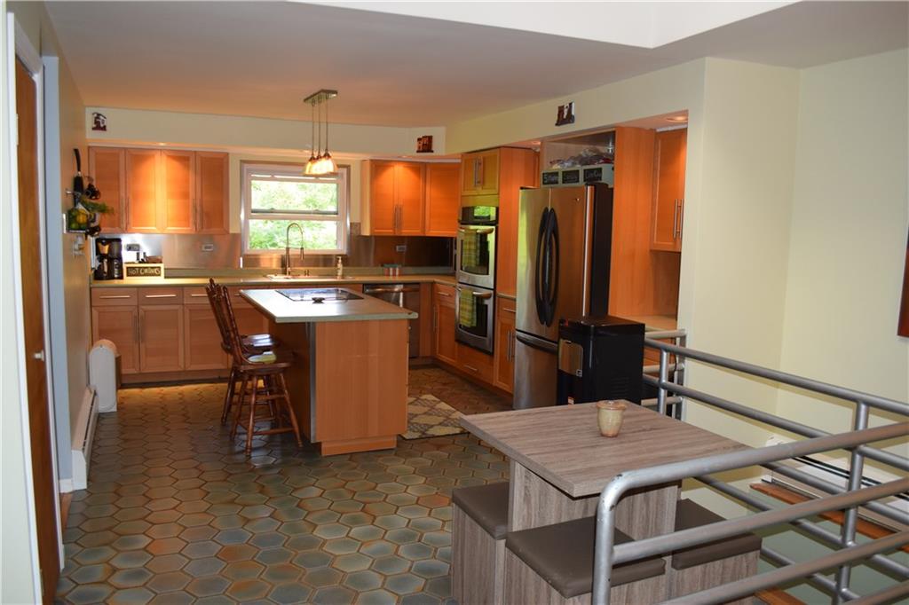 12432 Frankstown Road Pittsburgh, PA 15235 - Photo 5 of 24 Gallery Image 5