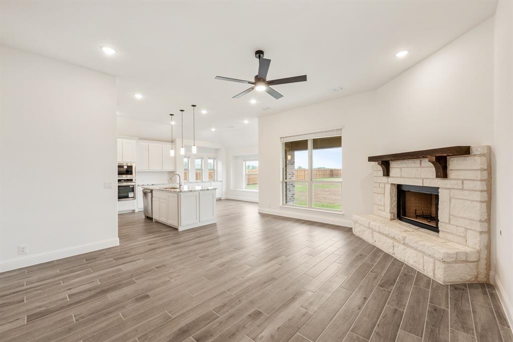 409 Loftsmoor Lane Red Oak, TX 75154 - Photo 18 of 40