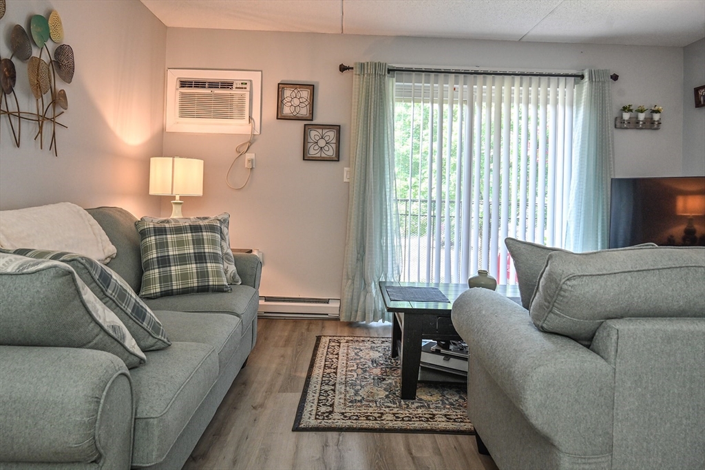 24 Maple Crest Circle, Unit F Holyoke, MA 01040 - Photo 7 of 41 Gallery Image 7