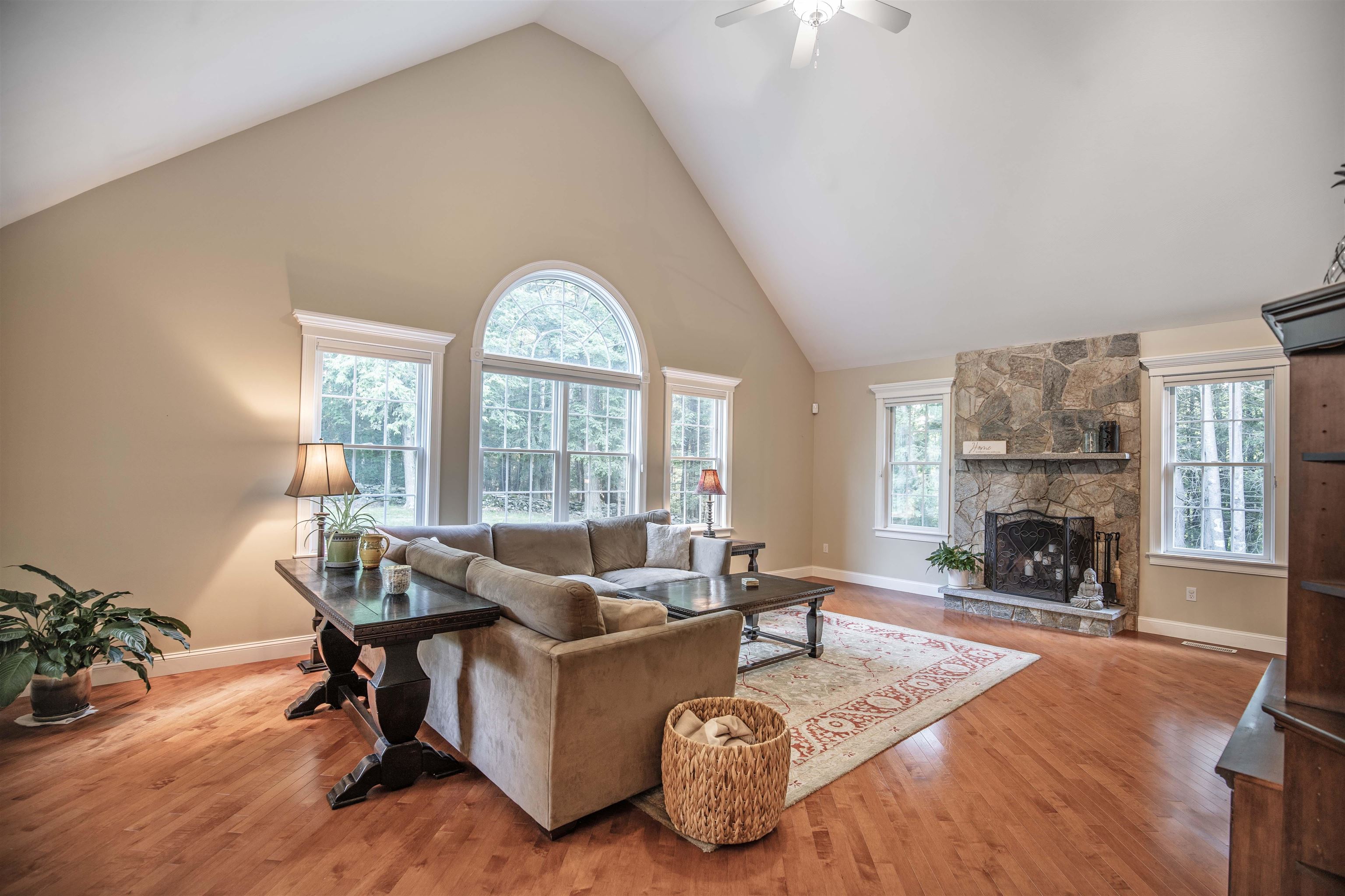 2 Yorkshire Road Windham, NH 03087 - Photo 7 of 40