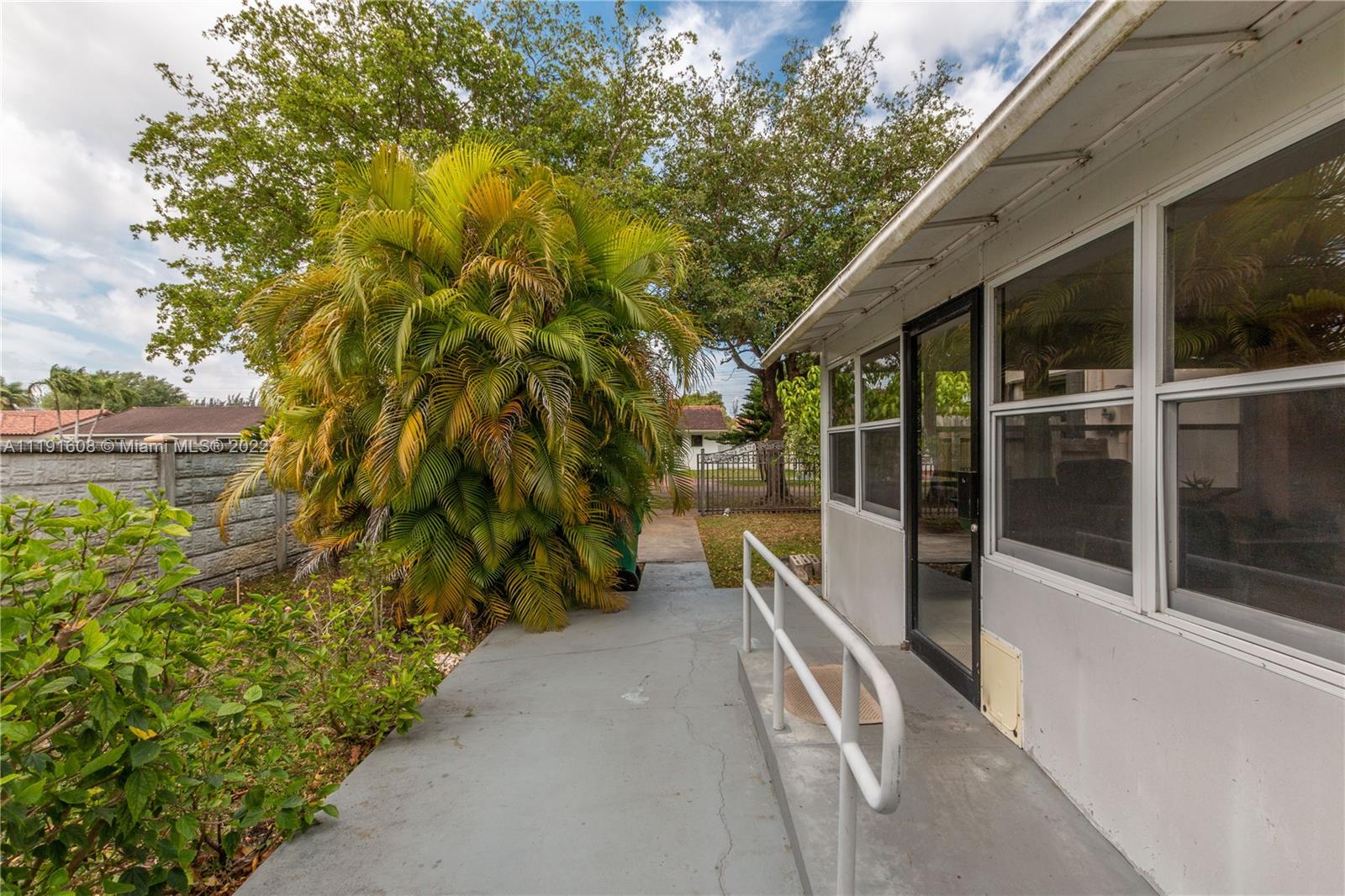 13560 Southwest 2nd Street Miami, FL 33184 - Photo 44 of 50