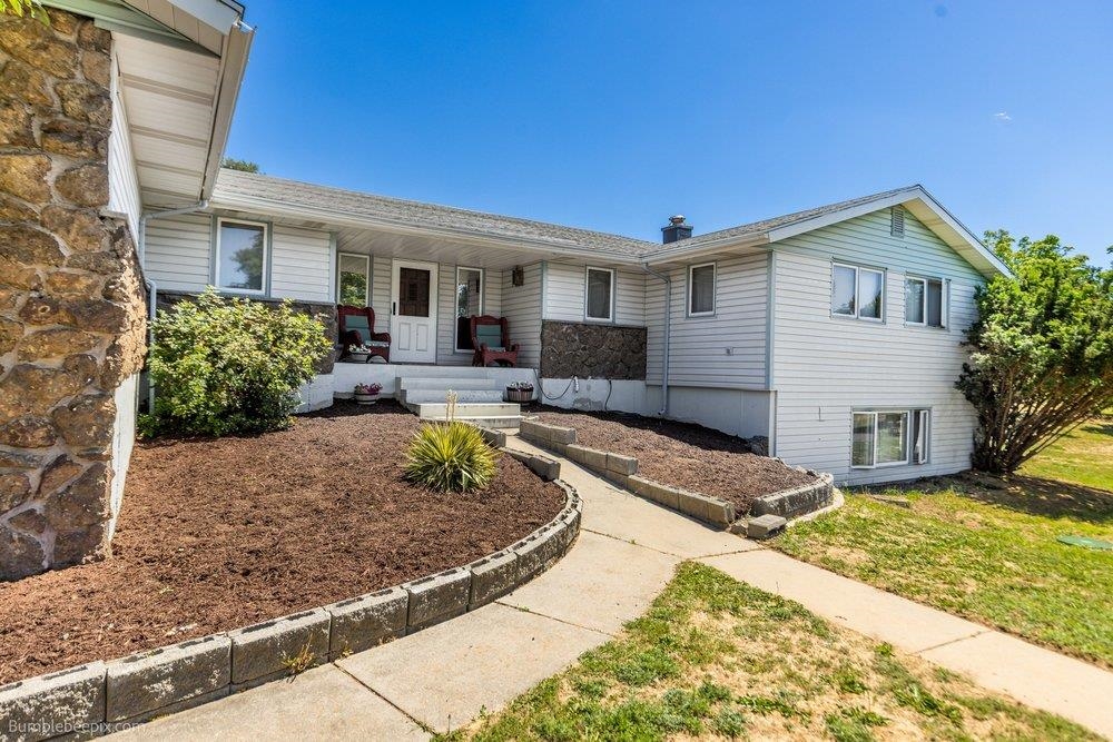 2105 West Borden Road Spokane, WA 99224 - Photo 4 of 50