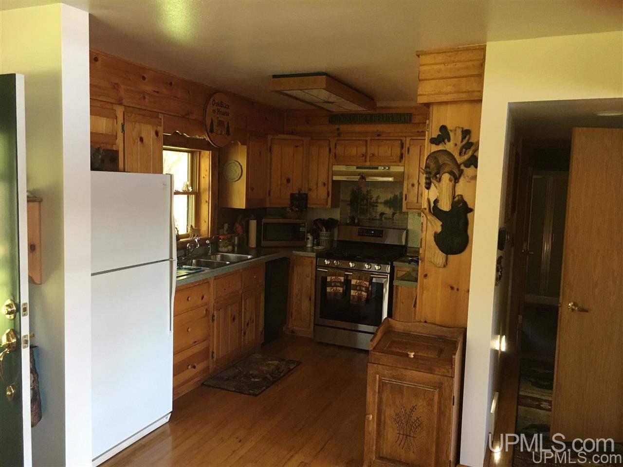 2400 Trails End Road Gwinn, MI 49841 - Photo 28 of 37