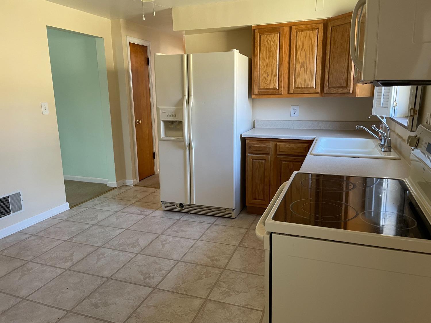 5908 Blue Rock Road Cincinnati, OH 45247 - Photo 5 of 15 Gallery Image 5