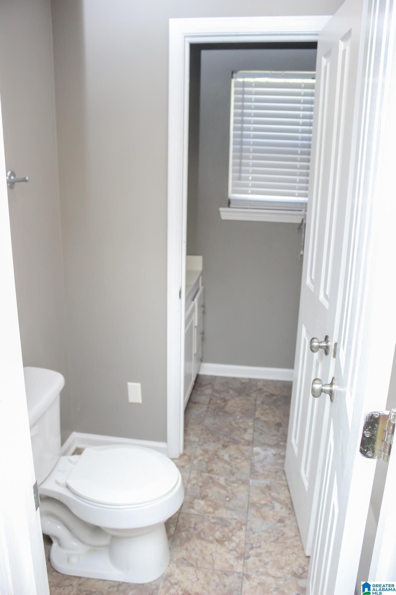 1601 Windsor Lane Leeds, AL 35094 - Photo 33 of 57