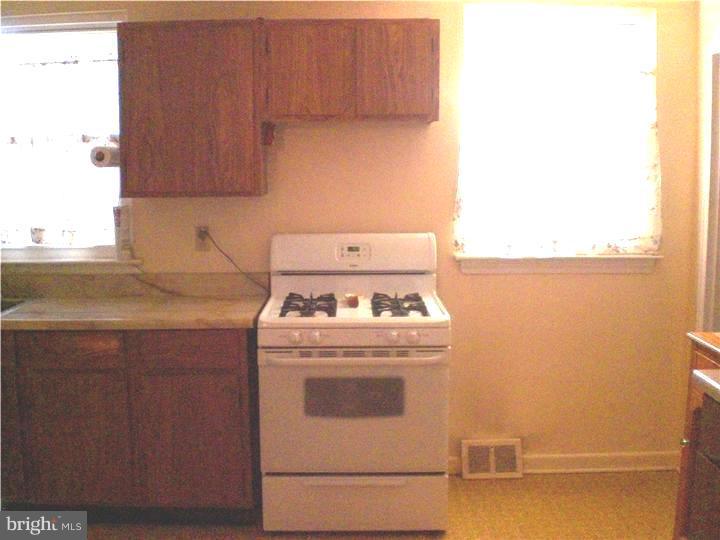 436 Powderhorn Road King of Prussia, PA 19406 - Photo 3 of 17 Kitchen