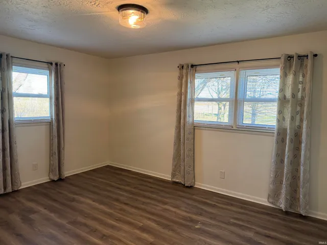 $320,000 | 300 North Street, Anderson, IN 46017