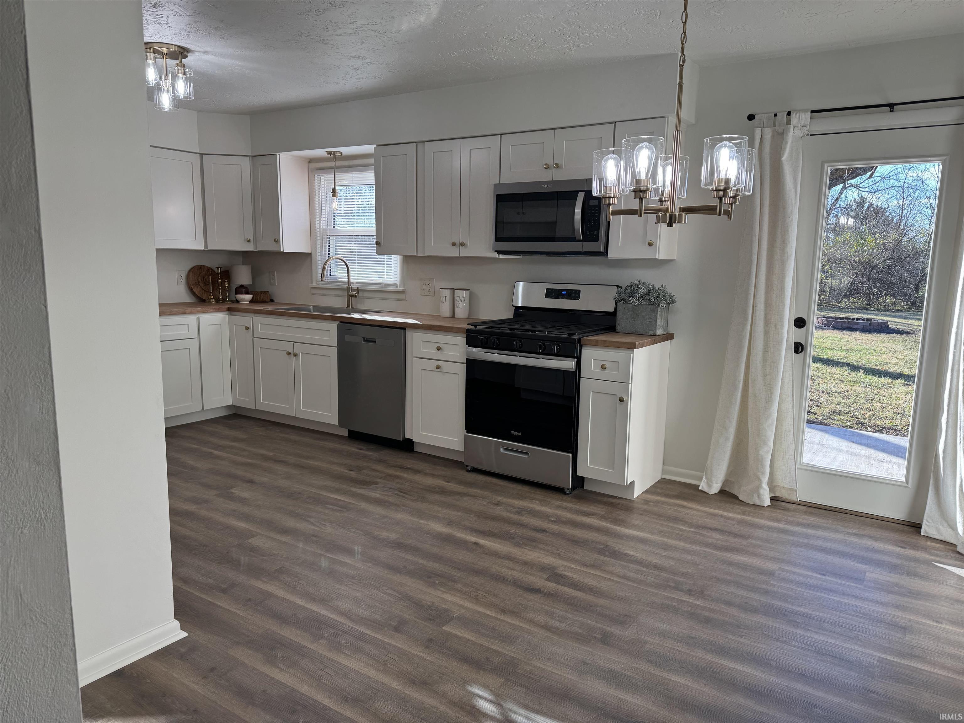 300 North Street Anderson, IN 46017 - Photo 6 of 27