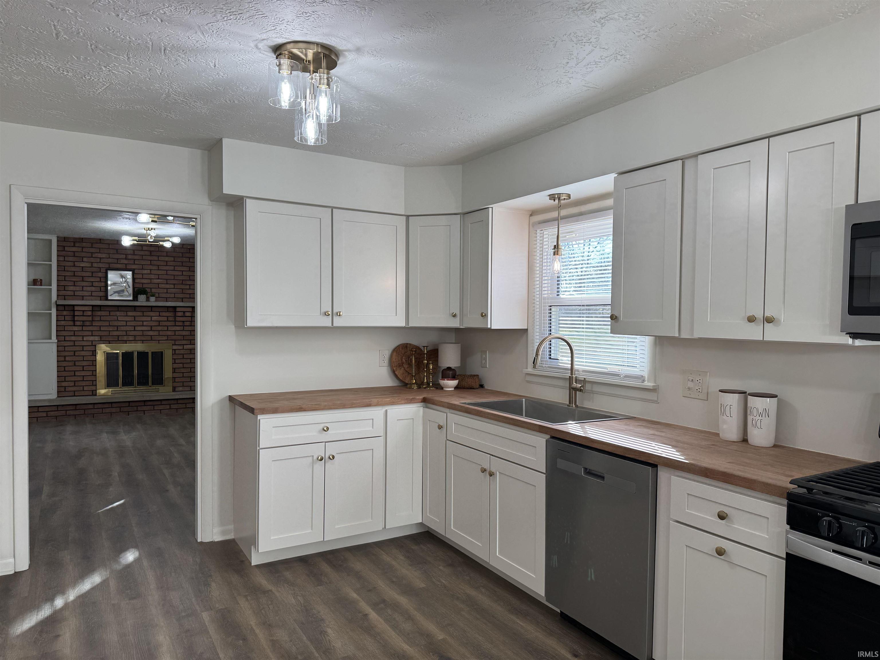 300 North Street Anderson, IN 46017 - Photo 7 of 27