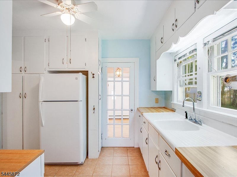 35 Jordan Terrace Dover, NJ 07801 - Photo 10 of 33